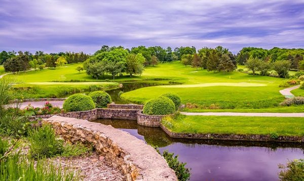Comment organiser une expédition de trekking dans le parc national de Banff, Canada : équipements et conseils pratiques ?